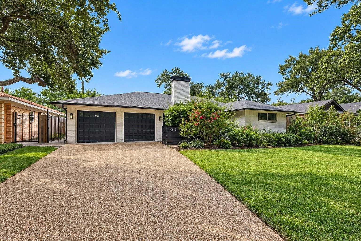 3 bed, 2.5 bath, 1713 sqft, $3,450 — Photo 3