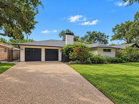 3rd image of 10819 Oasis Dr