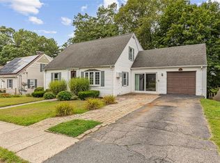 111 White Pkwy, North Smithfield, RI 02896