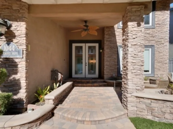 1044 S Burlwood Dr, Anaheim, CA 92807