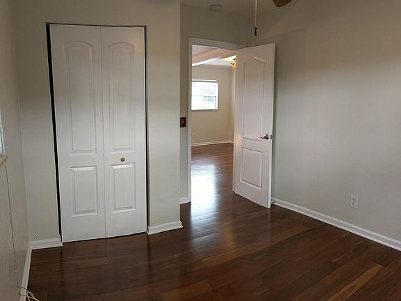 5th image of 3708 N Clearfield Ave
