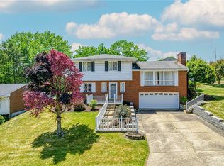 175 Crescent Garden Dr, Pittsburgh, PA
