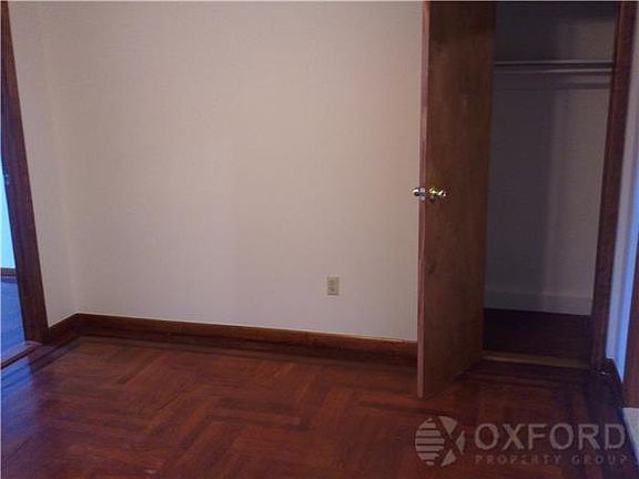 4th image of 2315 31st Ave APT 1R