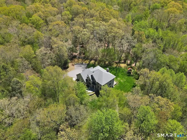 9 Gavin Drive, Columbia, CT 06237
