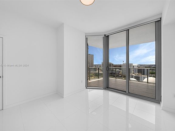 3rd image of 2106-851 NE 1st Ave #2106