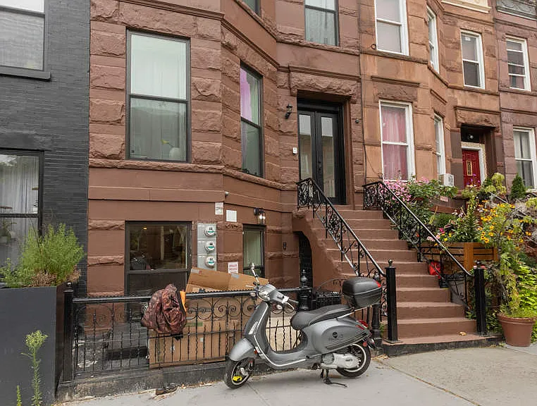 586 Quincy St #1A — Photo 10
