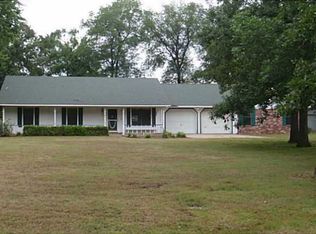 2304 Luxury Ln, Lavaca, AR 72941