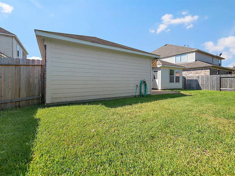 19218 Dawntreader Dr — Photo 26