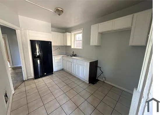 4 bed, 2112 sqft, $675 — Photo 2