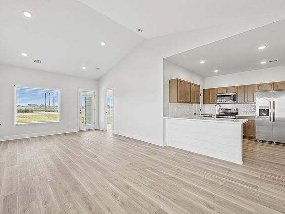 4th image of 5304 Rolly St #42bc4153d