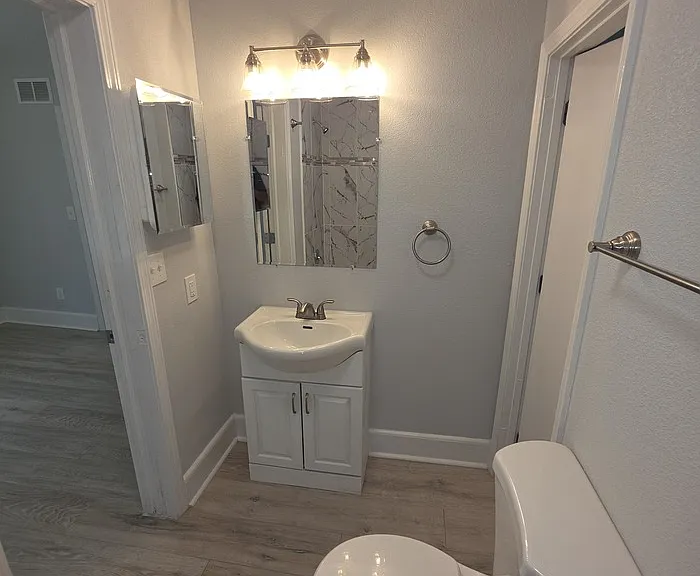 1332 S Pleasant St — Photo 13