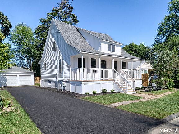 2nd image of 148 Ridgeley Avenue