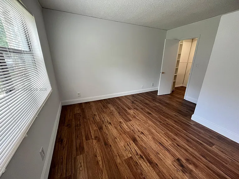 3123 Oakland Shores Dr #D112 — Photo 7