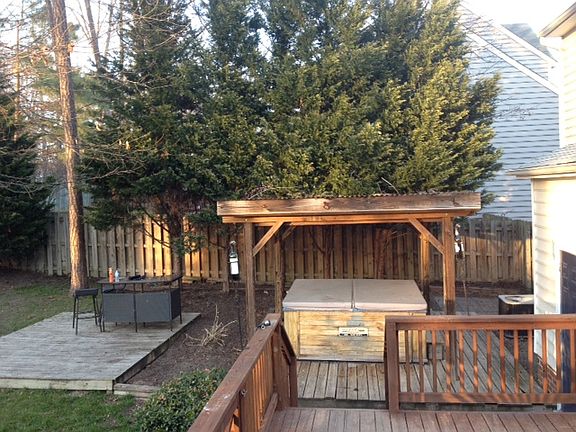 4th image of 5701 Drayton Dr