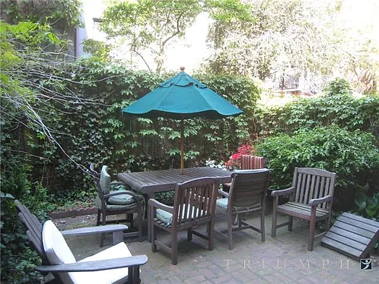 Rented by Triumph Property Group | media 7