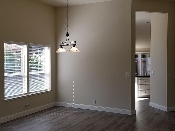 4th image of 8439 Aster Ct