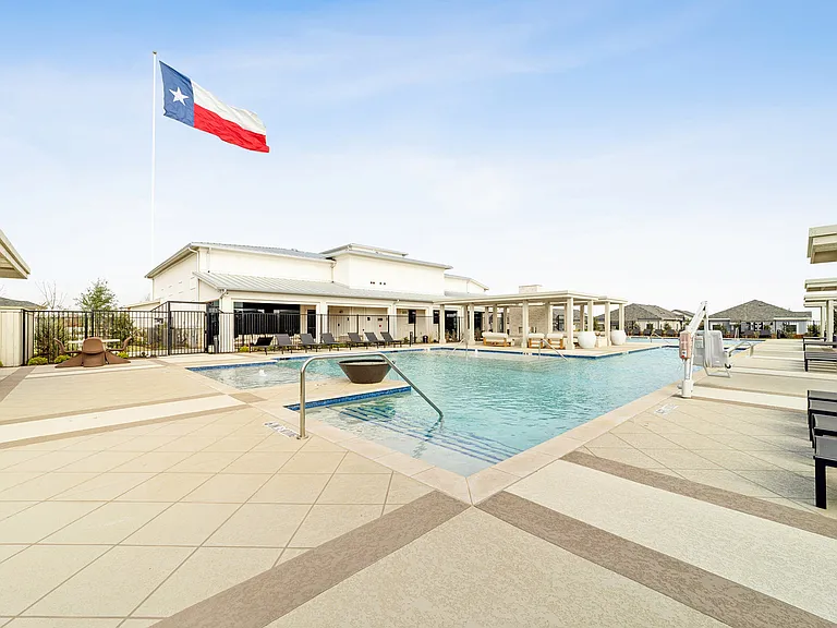 Luxe of Denton — Photo 11