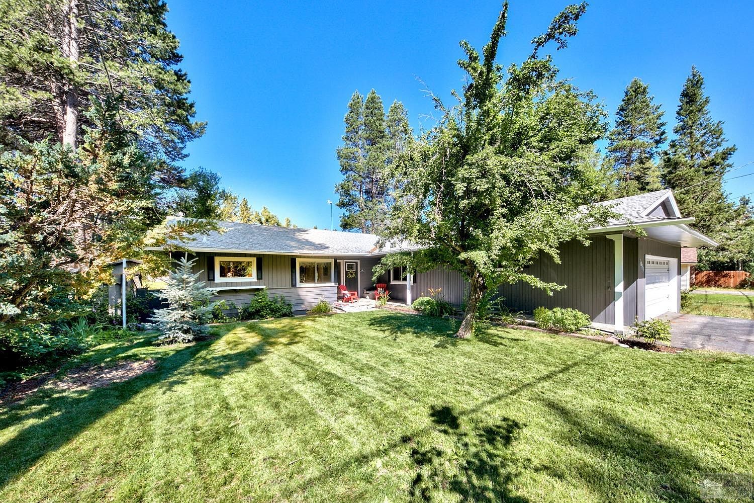 1084 Fairway Ave, South Lake Tahoe, CA 96150 Zillow