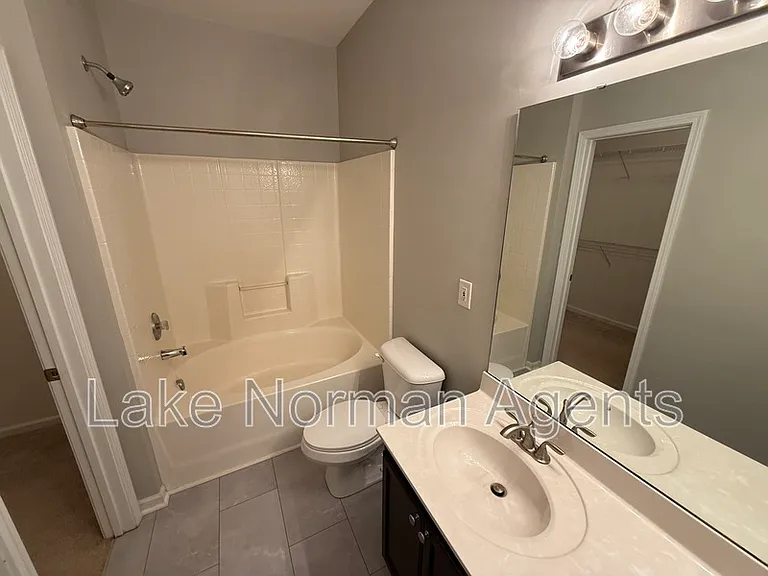 11613 Truan Ln — Photo 8