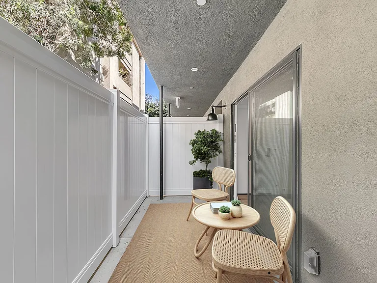 914 7th St — Photo 15