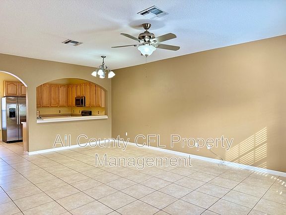 4th image of 16752 Cedar Crest Dr