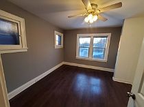 3rd image of 1404 Woodland Dr