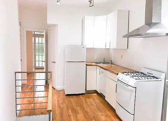 Rented by Ulas Real Estates Inc | media 8