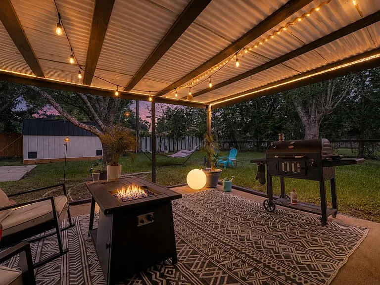 5911 Dawnridge Dr — Photo 32