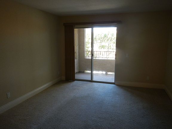 3rd image of 2380 Del Mar Way Unit 204