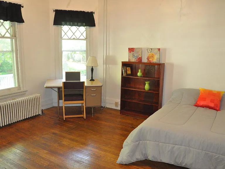 118 Ferris Pl #1 — Photo 8