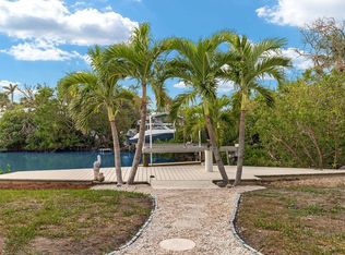 5869 Pine Tree Dr, Sanibel, FL 33957