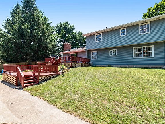 3rd image of 169 Winding Wood Way