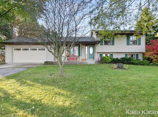 9260 10 Mile Rd NE, Rockford, MI 49341