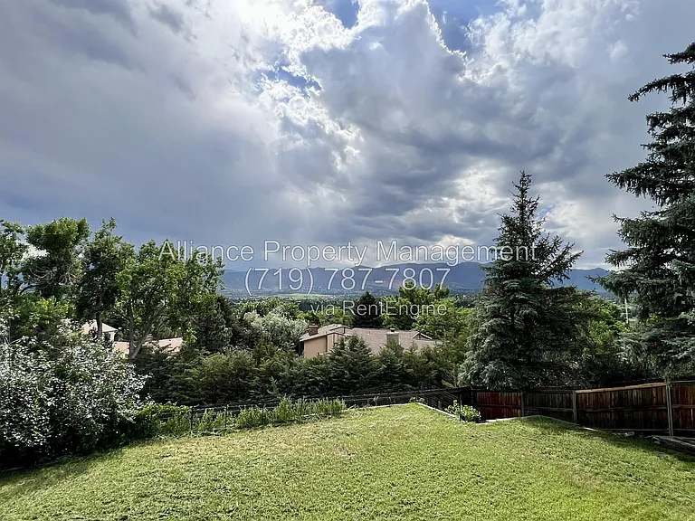 6318 Galway Dr — Photo 54
