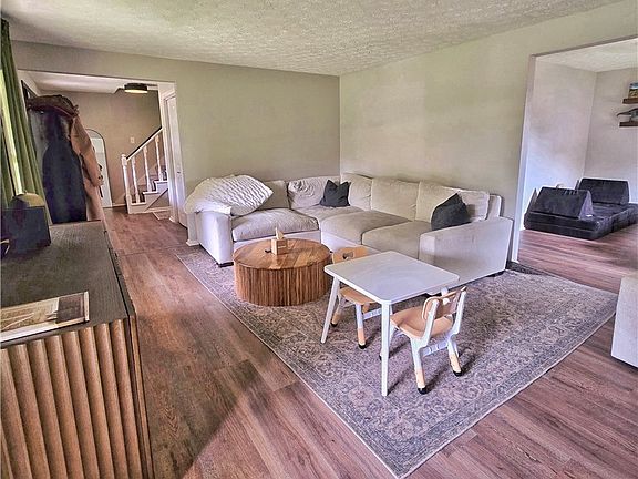 5th image of 12208 Yuma Cir NW