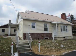 170 E College Ave, Pleasant Gap, PA 16823
