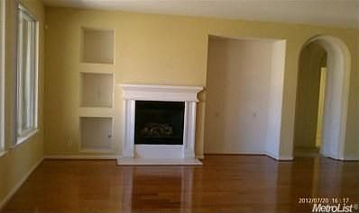 3rd image of 2099 Genoa Ct