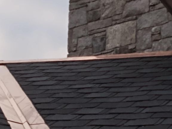 4th image of 39 Diamond Glen Rd