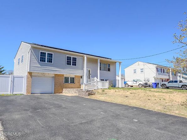 546 Vaughn Ave