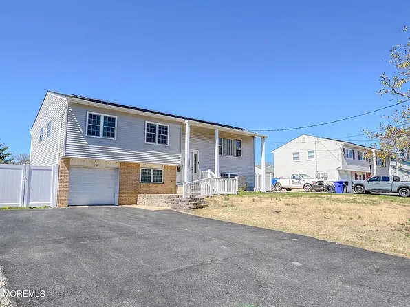 546 Vaughn Ave, Toms River, NJ 08753