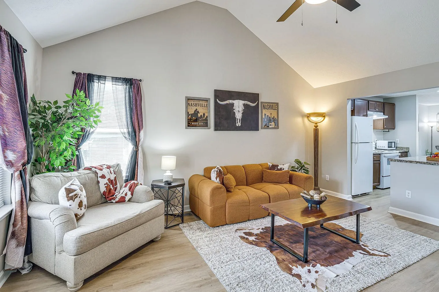 2 bed, 2.0 bath, 1270 sqft, $3,371 — Photo 1
