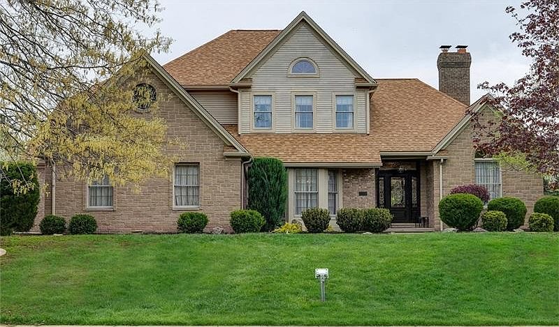 1st image of 176 Pinehurst Dr