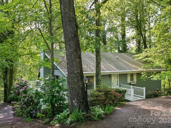 212 Crescent Dr, Lake Junaluska, NC 28745