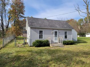 1442 Barron Lake Rd, Niles, MI 49120