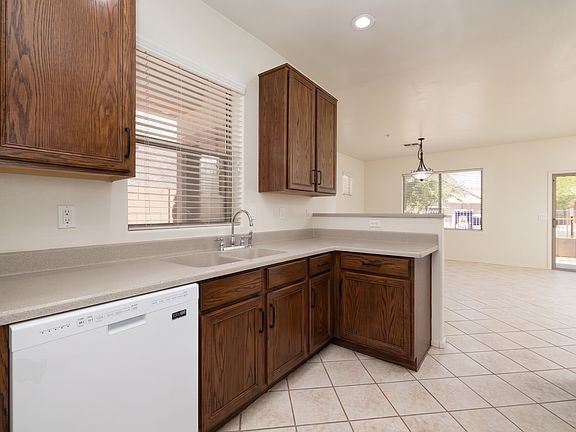 5th image of 15980 N 73rd Ln