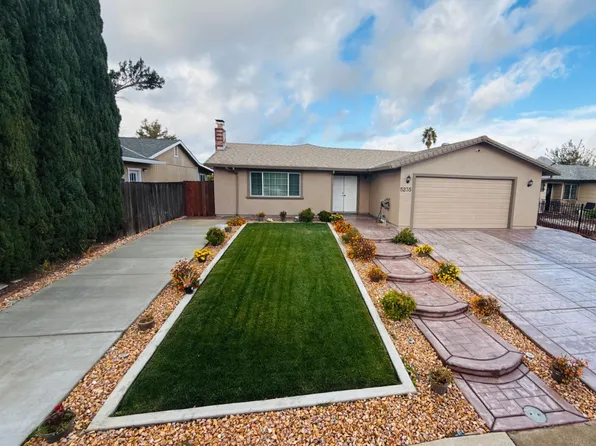 5235 Village Wood Dr, Sacramento, CA 95823