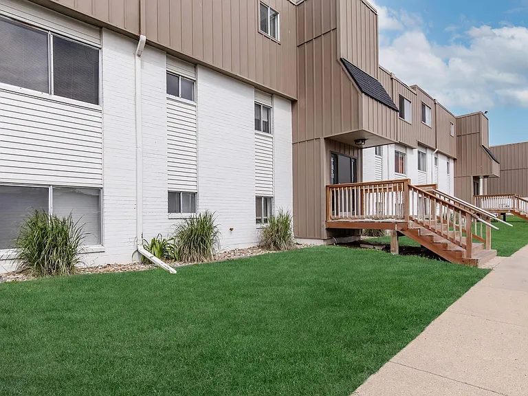 Finn Apartments — Photo 34
