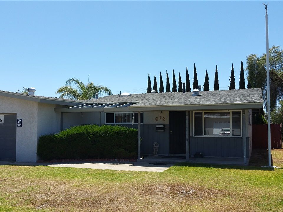 1st image of 612 Vista Way