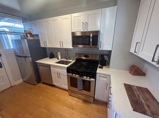 1708 W Cornelia Ave #1, Chicago, IL 60657