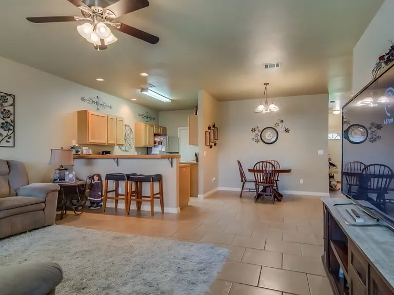 3046 Pine Valley Dr — Photo 9